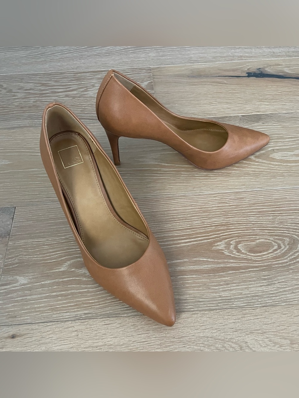 14th & Union Brown Point Heel - Size 7 - NWOT